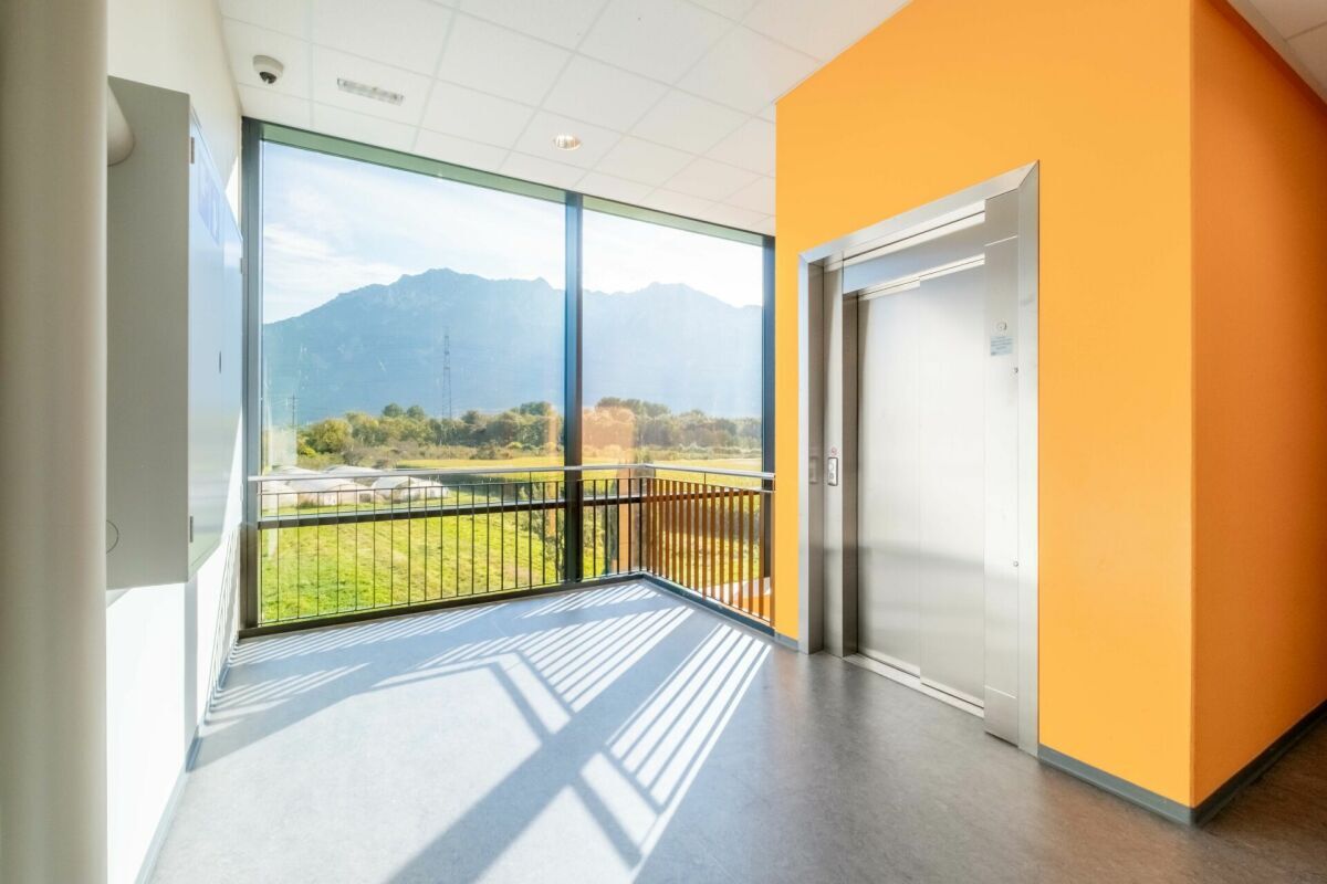 Attraktives buero fuer unternehmen und agenturen hell modern und zentral in buchs sg 1761831270 2 Attraktives Büro für Unternehmen & Agenturen - hell, modern und zentral in Buchs SG